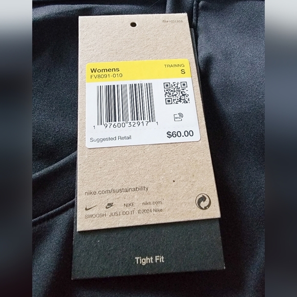 Nike Black Fitted Dri-Fit Long Sleeve Crop Top Size Small - Picture 12 of 12